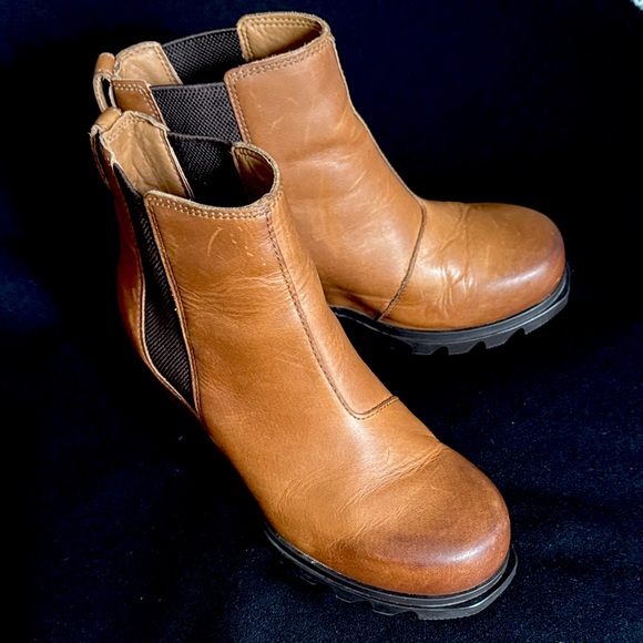 SOREL Joan of Artic Wedge Leather Chelsea Boots - Picture 1 of 11
